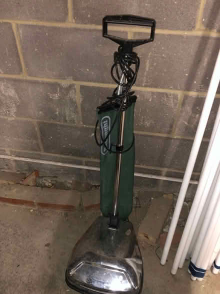 Photo of free Old vacuum cleaner (Bermondsey) #1