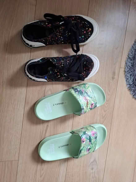 Photo of free Shoes and flip flops uk7 (BS30) #1