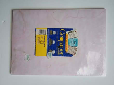 Photo of free Pack of decorative pink paper (Coleridge Ward CB1) #1