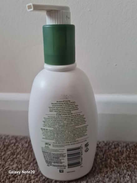 Photo of free Aveeno Daily moisturising body lotion (Norcot RG30) #2