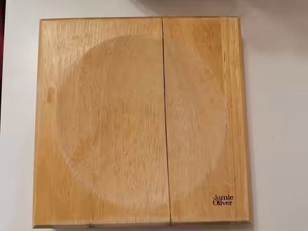 Photo of free Chopping board/knife rack (RG4 Caversham) #1