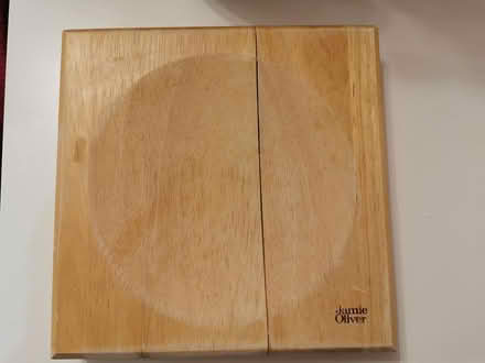Photo of free Chopping board/knife rack (RG4 Caversham) #1