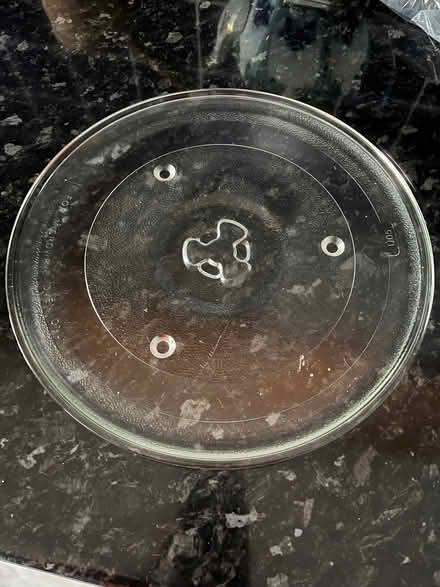 Photo of free Glass plates for microwave (Abraham Heights LA1) #1