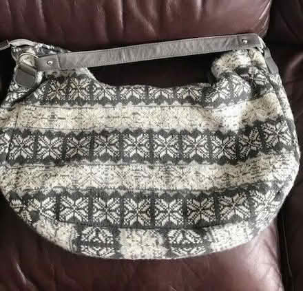 Photo of free Cotton Traders large knitted bag (Harlington UB3) #1