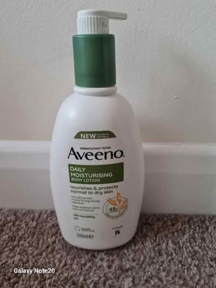 Photo of free Aveeno Daily moisturising body lotion (Norcot RG30) #1