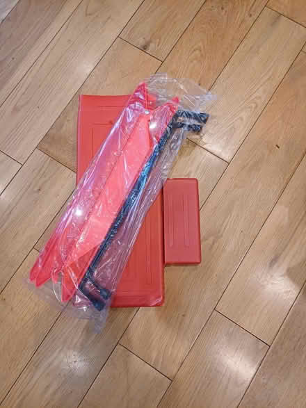 Photo of free Emergency triangle (Common Lane) #1