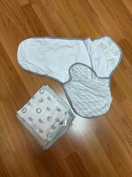 Photo of free Baby swaddle and muslins (Montrose Ave Welling) #1