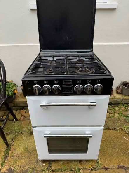 Photo of free Cooker (SG11 1RN) #1