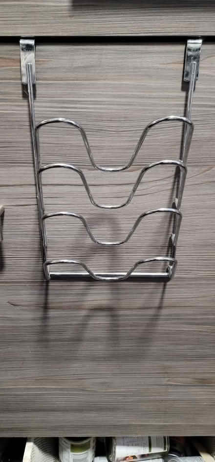 Photo of free Lid/plate holder? (E16 canning town) #1