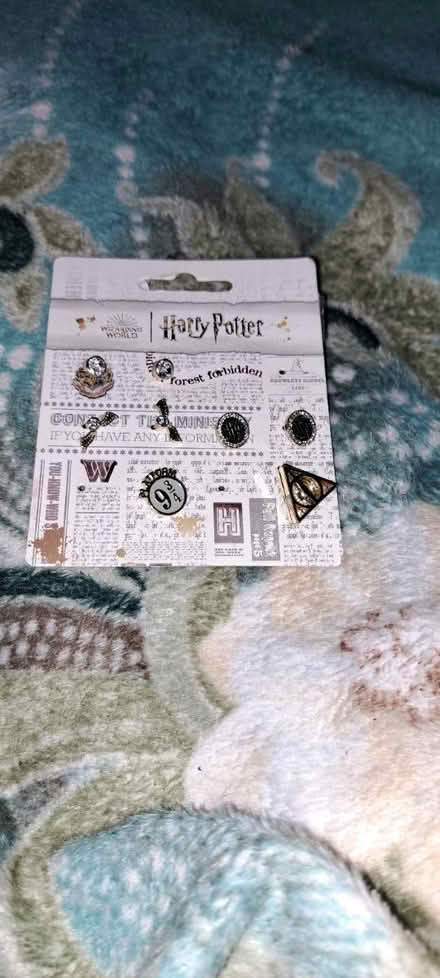 Photo of free Few girls accessories (CR0) #2