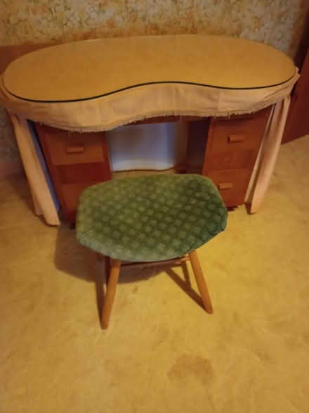 Photo of free Mid-century style dressing table (MK44) #3