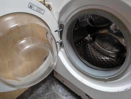 Photo of free Bosch built-in washing machine (Yardley B25) #3