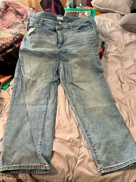 Photo of free Universal Thread Size 20W (New Carrollton, MD) #2