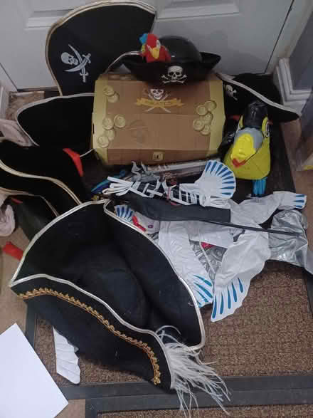 Photo of free Pirate party accessories for kids (WA8) #1