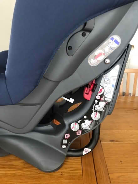 Photo of free Britax Romer car seat (MK41) #2