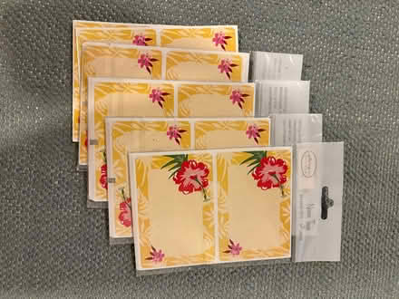 Photo of free Floral nametags (Shaw) #1