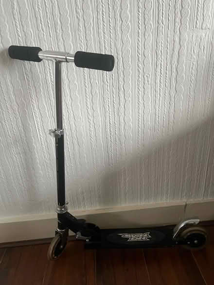 Photo of free 2-Wheeled Scooter for Kids (DA1) #1