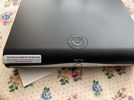 Photo of free Sky+HD box (The Inch EH16) #2