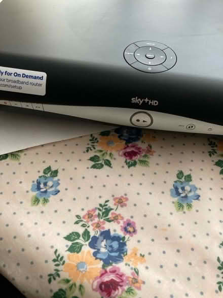 Photo of free Sky+HD box (The Inch EH16) #1