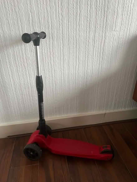 Photo of free 3-Wheeled Scooter for Kids (DA1) #1