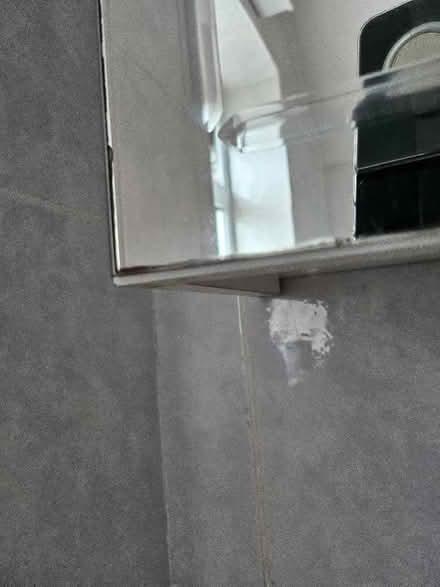 Photo of free Bathroom cabinet. 60cm wide. (Malvern WR14) #4