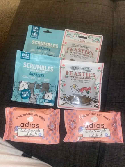 Photo of free Cats treats and wipes (Lamorbey DA14) #1