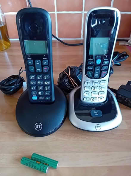 Photo of free 2 phones (Preesall FY6 0RN) #1