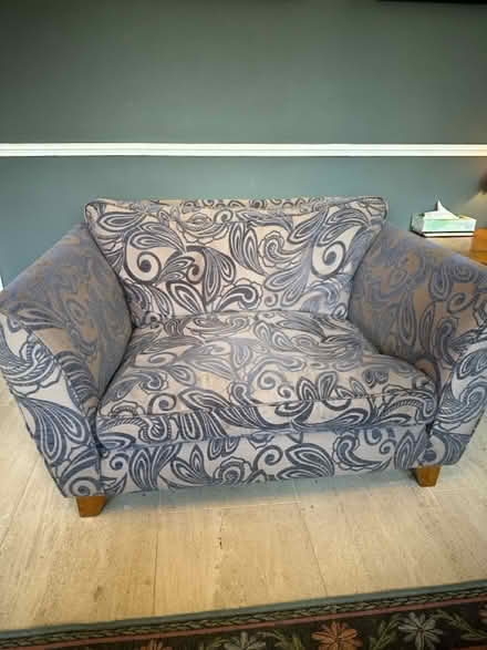 Photo of free Love seat (BR3) #1