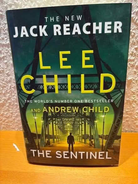 Photo of free Lee Child's Jack Reacher, Three Recent Novels (Coombe KT2) #3