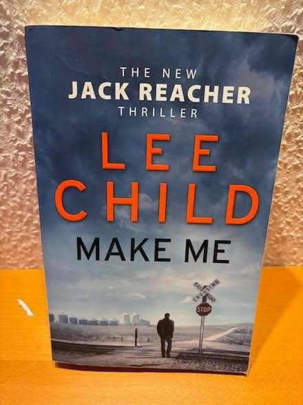 Photo of free Lee Child's Jack Reacher, Three Recent Novels (Coombe KT2) #1