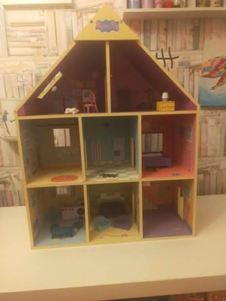 Photo of free Pepper Pig house (Nailsworth) #1