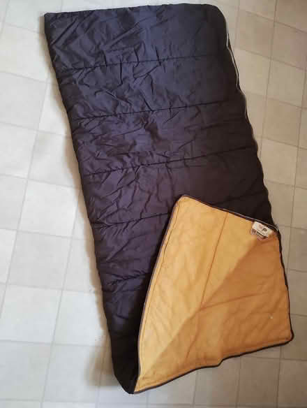 Photo of free Child zipped sleeping bag (Ware SG12) #1