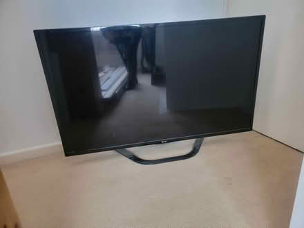 Photo of free LG 47 ins Smart TV (LE16 9JN) #1