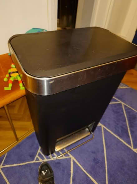 Photo of free Kitchen bin (M21) #1
