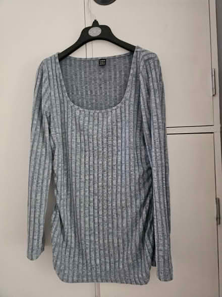 Photo of free Maternity clothes (SW16 (streatham common)) #2