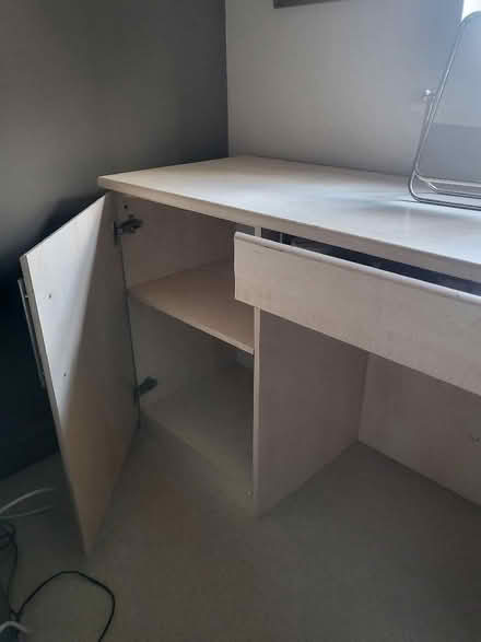 Photo of free Large dressing table (Middlestown WF4) #2