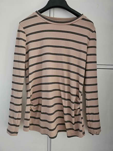 Photo of free Maternity clothes (SW16 (streatham common)) #1
