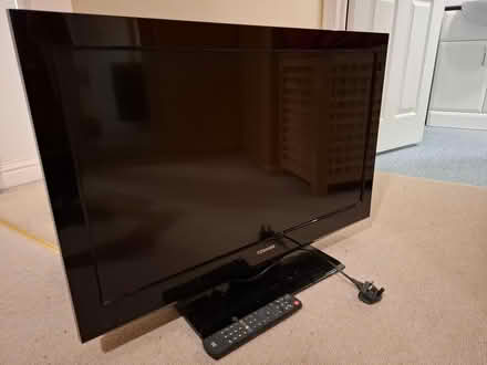 Photo of free Toshiba 32 inch HD TV (Woodhall Farm HP2) #1