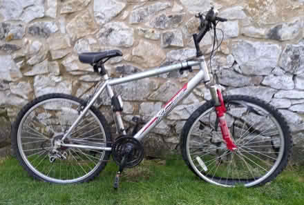 Photo of free Man's Bicycle (Parwich DE6) #1