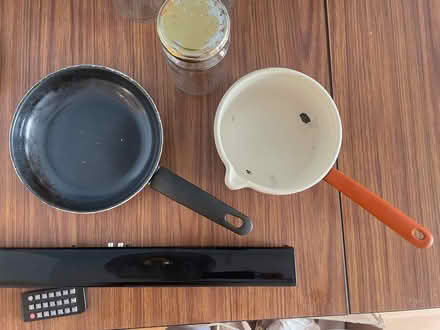 Photo of free Kitchen and decoration items (Isle of Dogs E14) #3