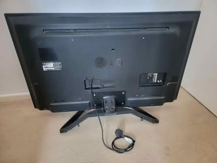 Photo of free LG 47 ins Smart TV (LE16 9JN) #2