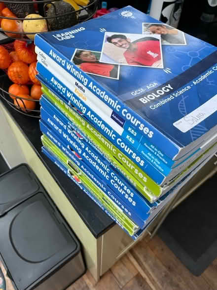 Photo of free GCSE books (TW7) #1