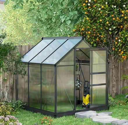 Photo of Greenhouse (Ub7 7pd) #1
