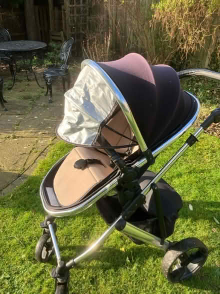 Photo of free Pushchair (HP27 Lacey Green) #3