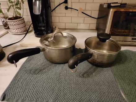 Photo of free Two quality saucepans (Midtown/Boulevard Park) #1