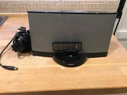 Photo of free Iphone bose speaker (Old Windsor SL4) #2