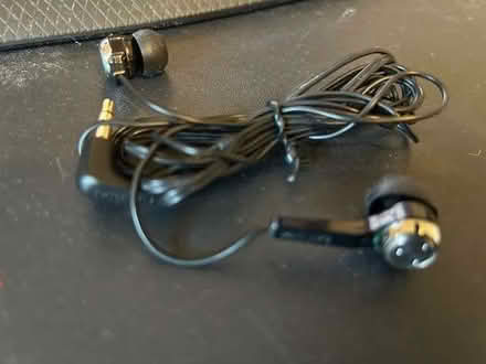 Photo of free Phillips Wired Earphones (Redhill RH2) #1