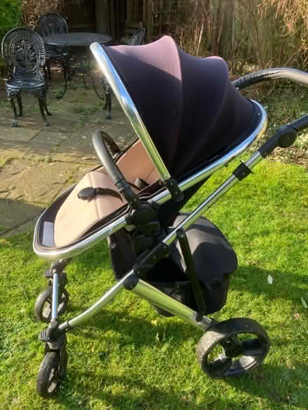 Photo of free Pushchair (HP27 Lacey Green) #2