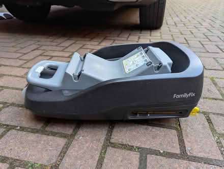 Photo of free Maxi Cosi pebble baby car seat (TW1 Twickenham) #3