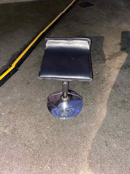Photo of free Bar stool (Hitchin) #1